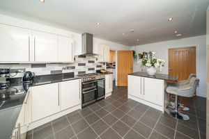 KITCHEN- click for photo gallery